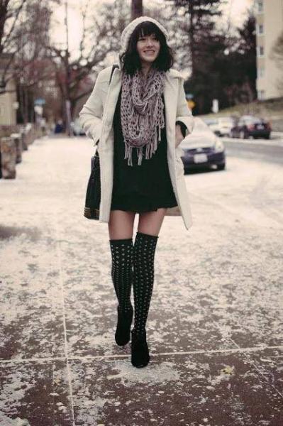 女生冬天该如何搭配裙子与鞋子？
